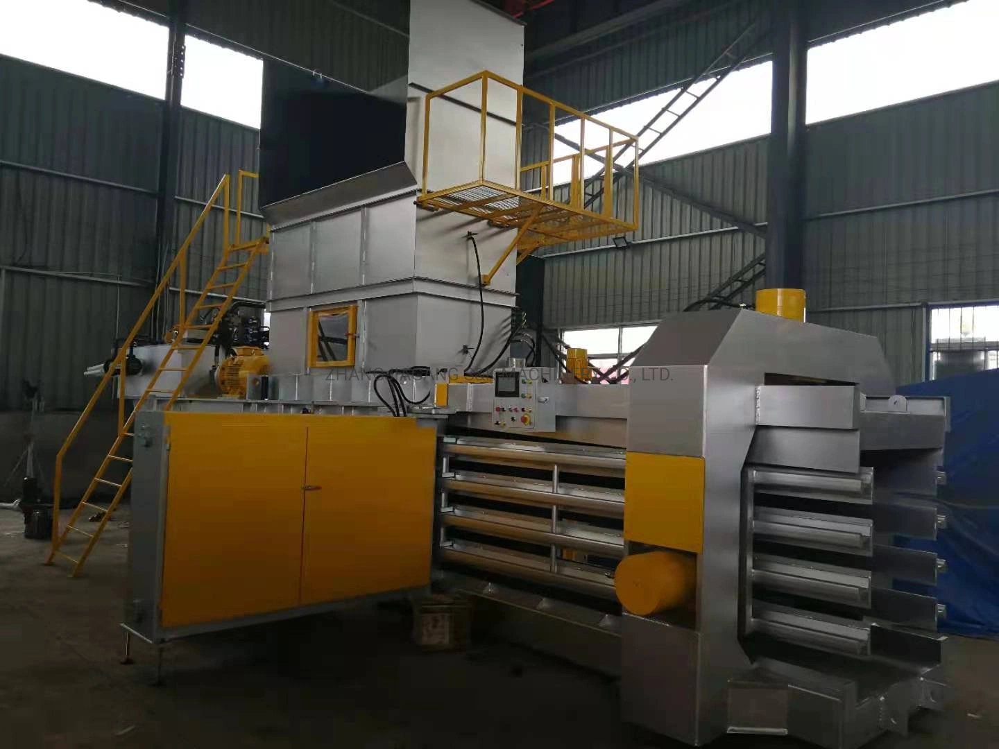 High Efficiency Hydraulic Double Chamber Vertical Clothing Baler for Textile Cartoon Plastic Recycling Machinery