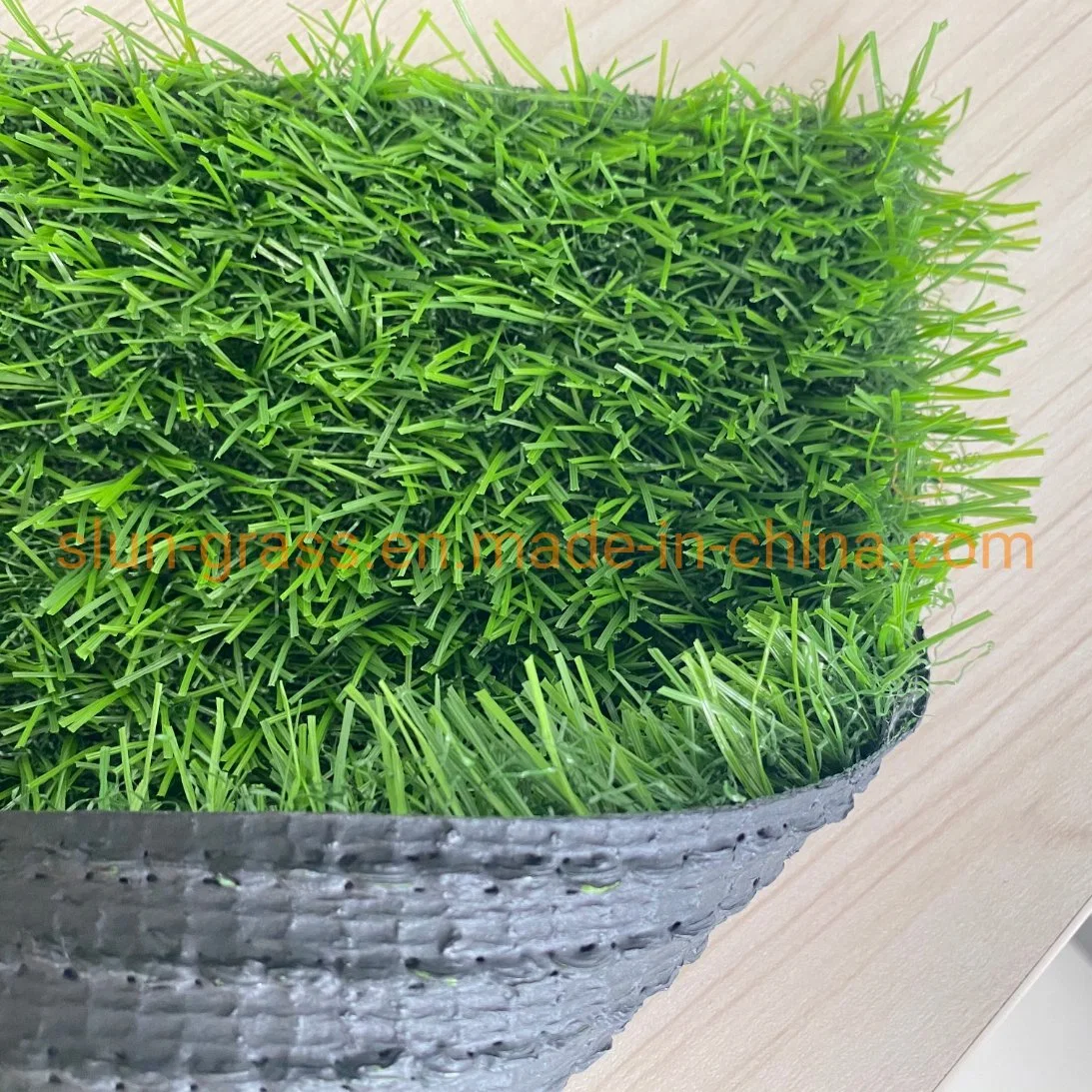 أرخص تصميم Grass20mm-50mm للمنزل للمناظر الطبيعية / حديقة العشب الاصطناعي