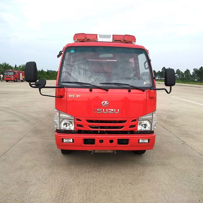 Japen Brand I Suzu Fire Fire Truck 2ton 2000L Water وشاحنة معدات الحريق ذات الرغوة