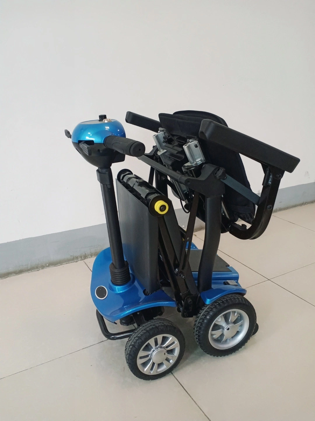 Electric 4 Wheel Handicap Folding Mobility Scooters Electric Wheelchair for The Old