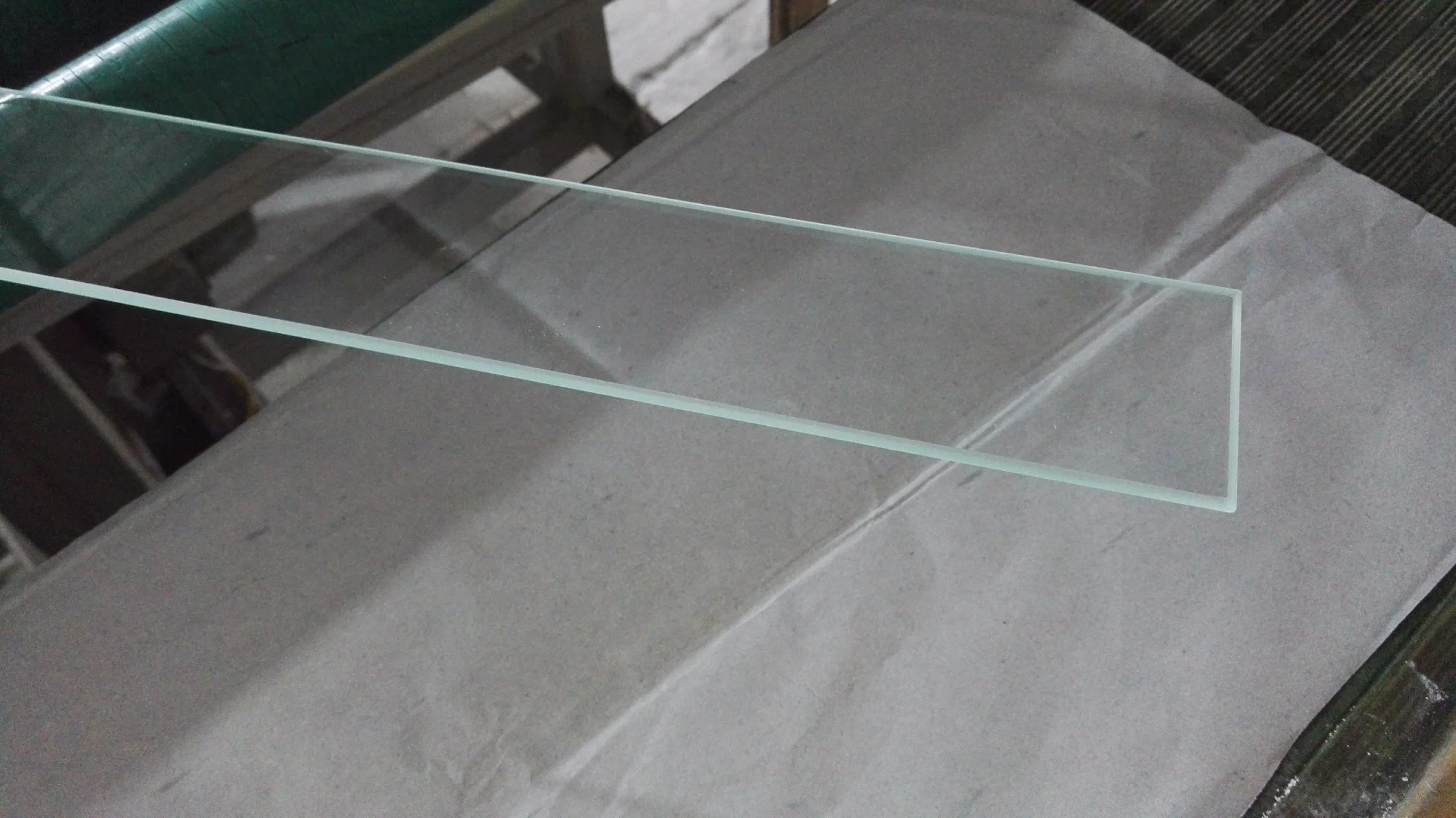 Tempered Low Iron Toughened Extra Clear Hardened Starphire Glass