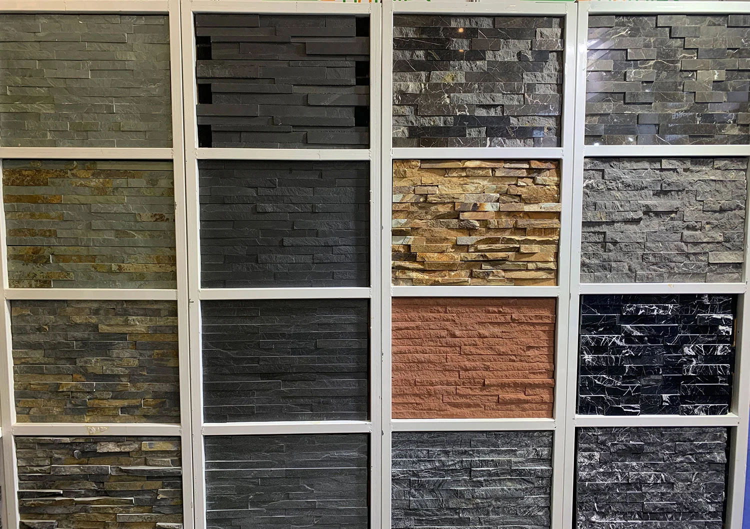 Split Surface Grey Black Natural Stone Granite Stacked Stone for Interior Exterior Wall House