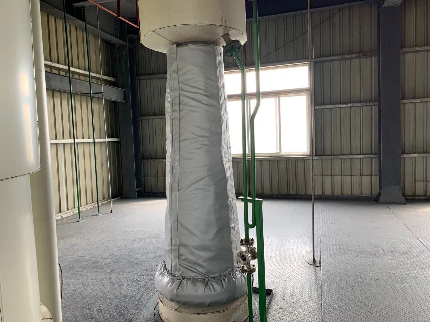 Barrel Material Cylinder Shaped Steam Pipe Insulation of Fiberglass