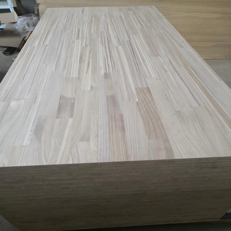 More Cheaper Price Eco-Friendly Solid Wood Radiate Pine Finger Joint Wood Board for Furniture Making