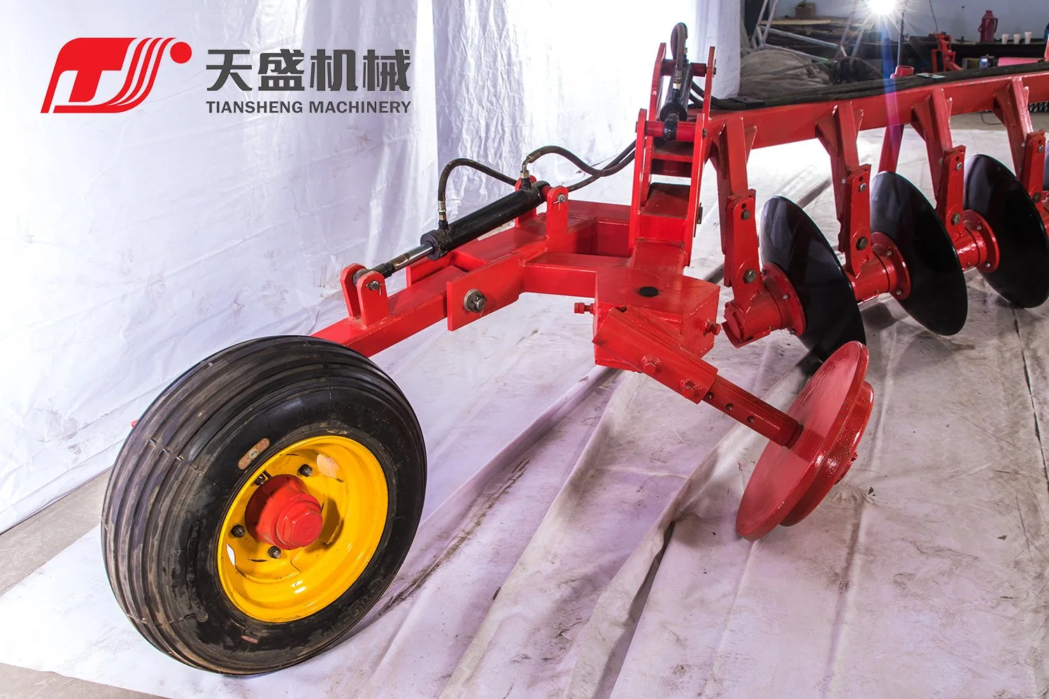 Agricultural Machinery Tractor Three Point Linkage 7seven Blades Adjustable Hydraulic Heavy Duty Disc Plough