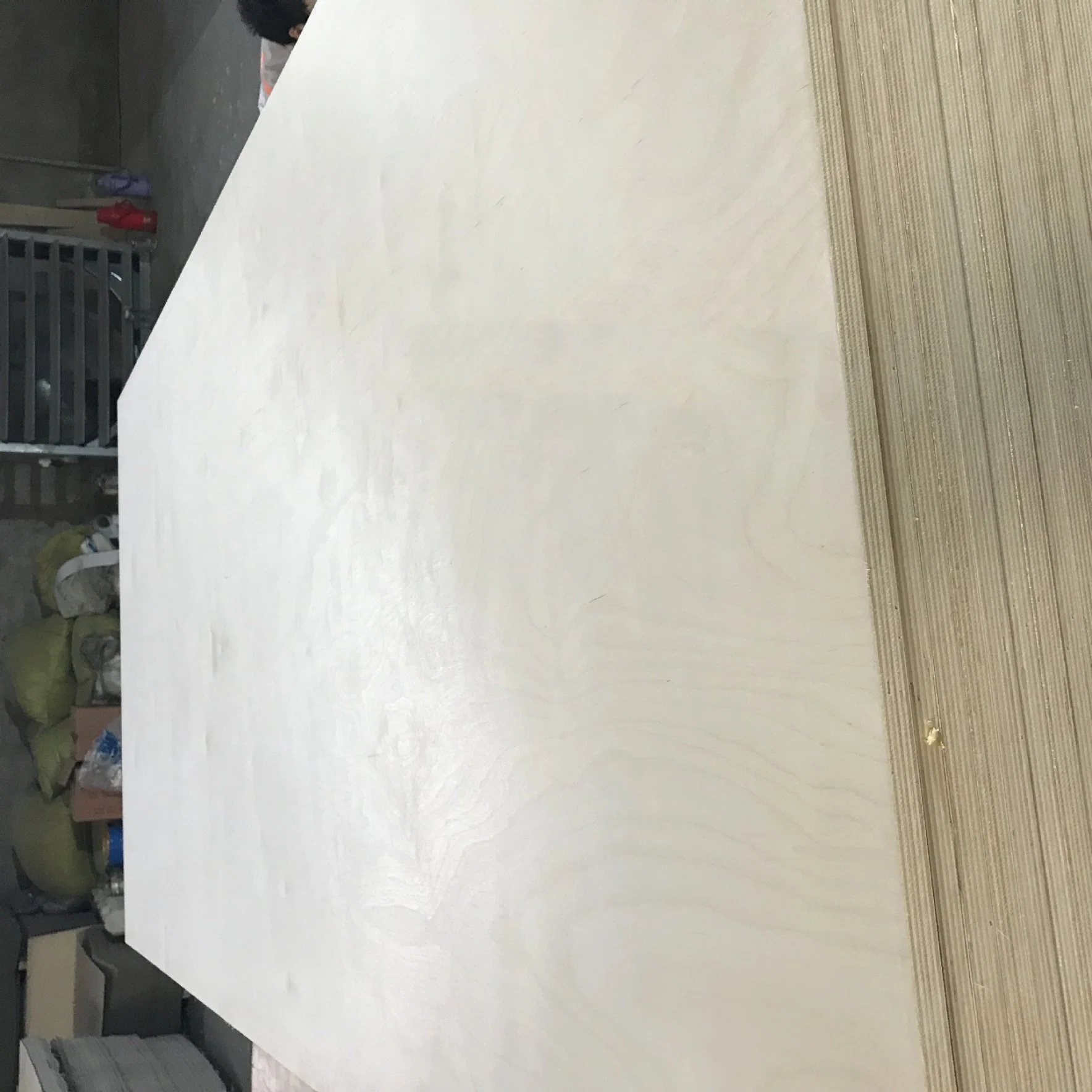 Customized Factory Red Poplar Acajou Birch Plywood Sheet Wood 9mm 12mm 18m Wood