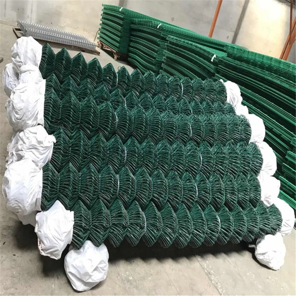 Green PVC Coated Chain Link Fence Wire Mesh Fence