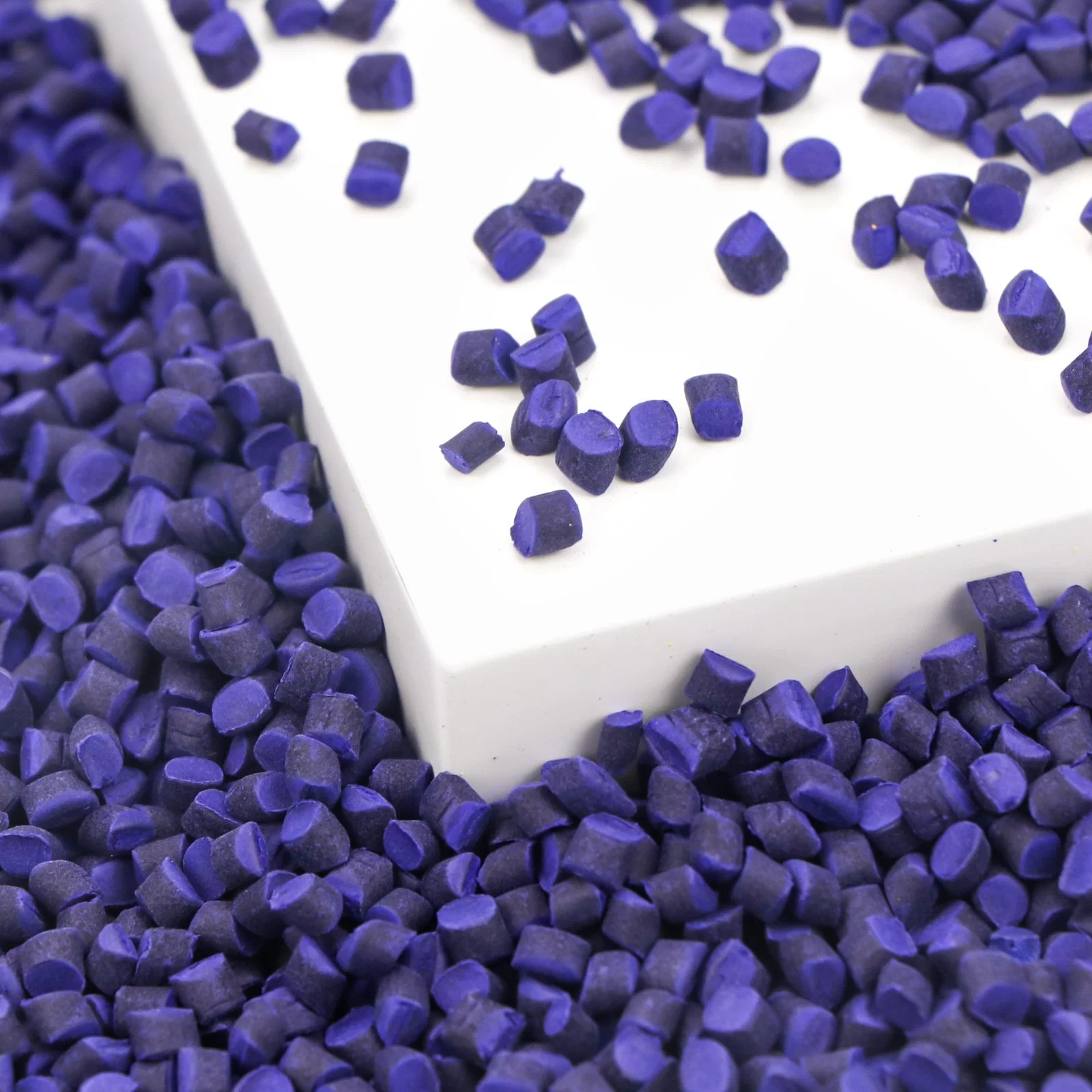 Extrusion Grade Thermoforming General Plastic Raw Material HDPE Granules for Sheet