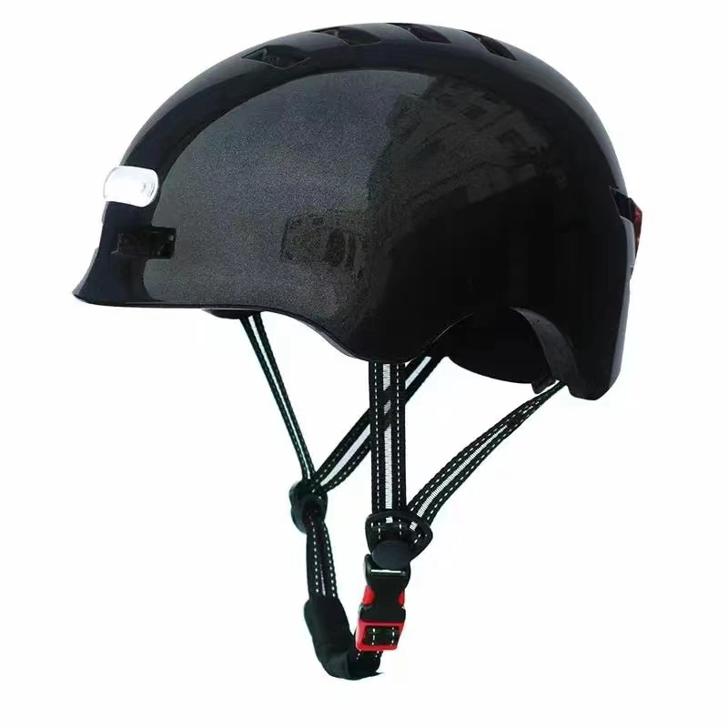 Casco de escalada deportiva de patinaje de espuma de EPS espuma casco casco de bicicleta con luz LED