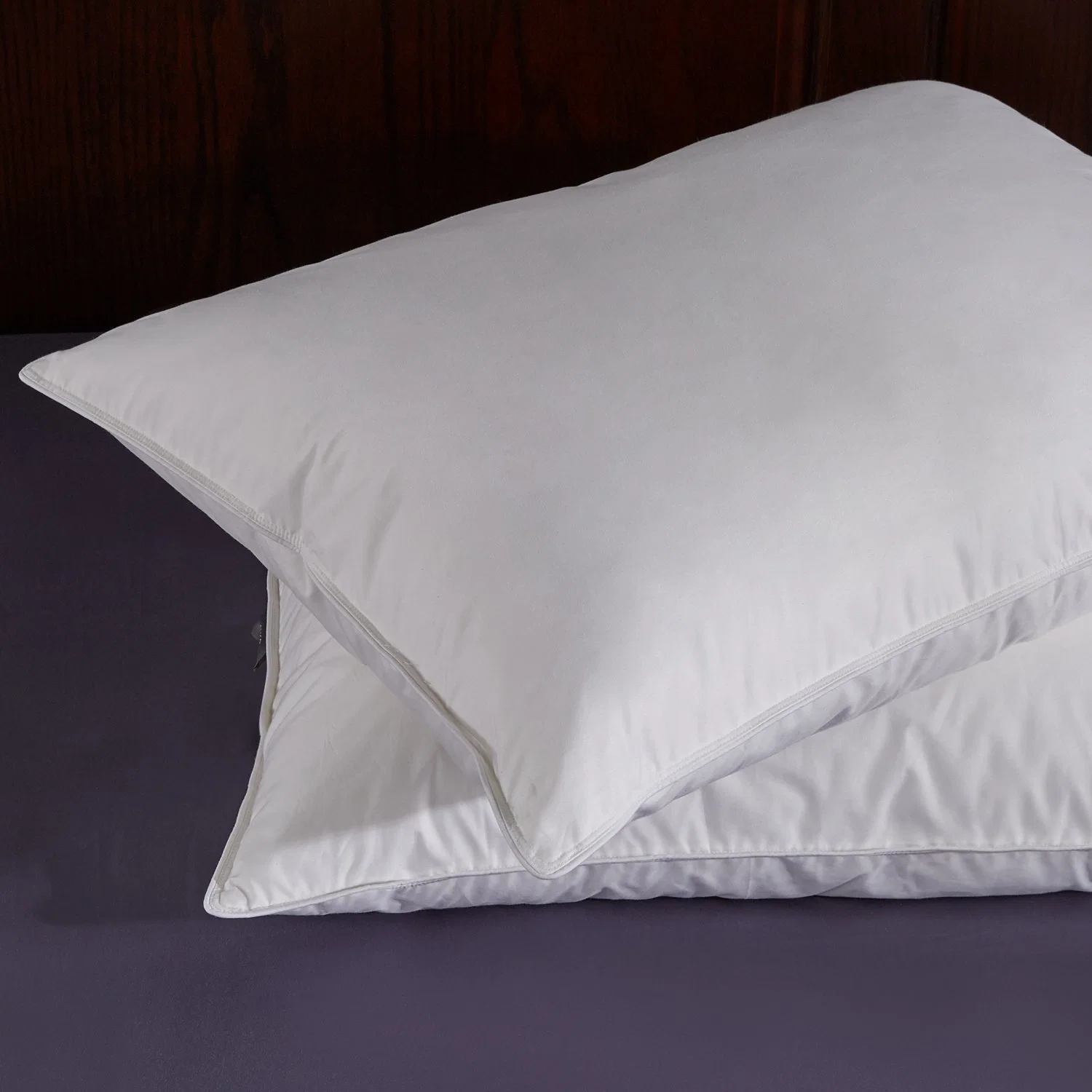 Precio de fábrica de alta calidad y de tacto suave Relleno de poliéster 100% de la almohada de cuello interior