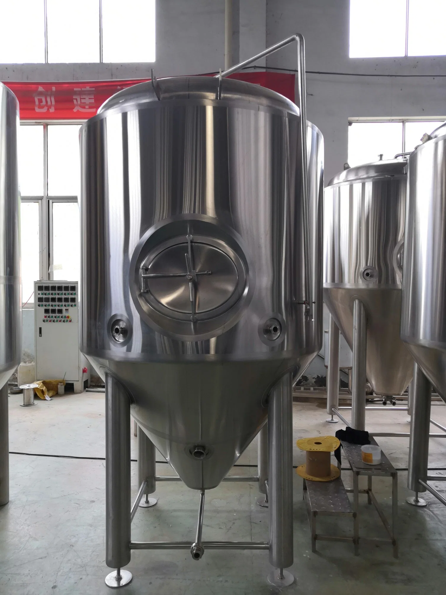 Stainless Steel Conical Beer Fermenter 500L 1000L 1500L 2000L 5000L