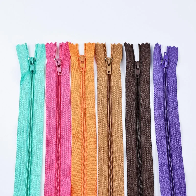 Hot Sale Wholesale/Supplier Open-End Colorful Tape Metal Zippers Customizable Zipper