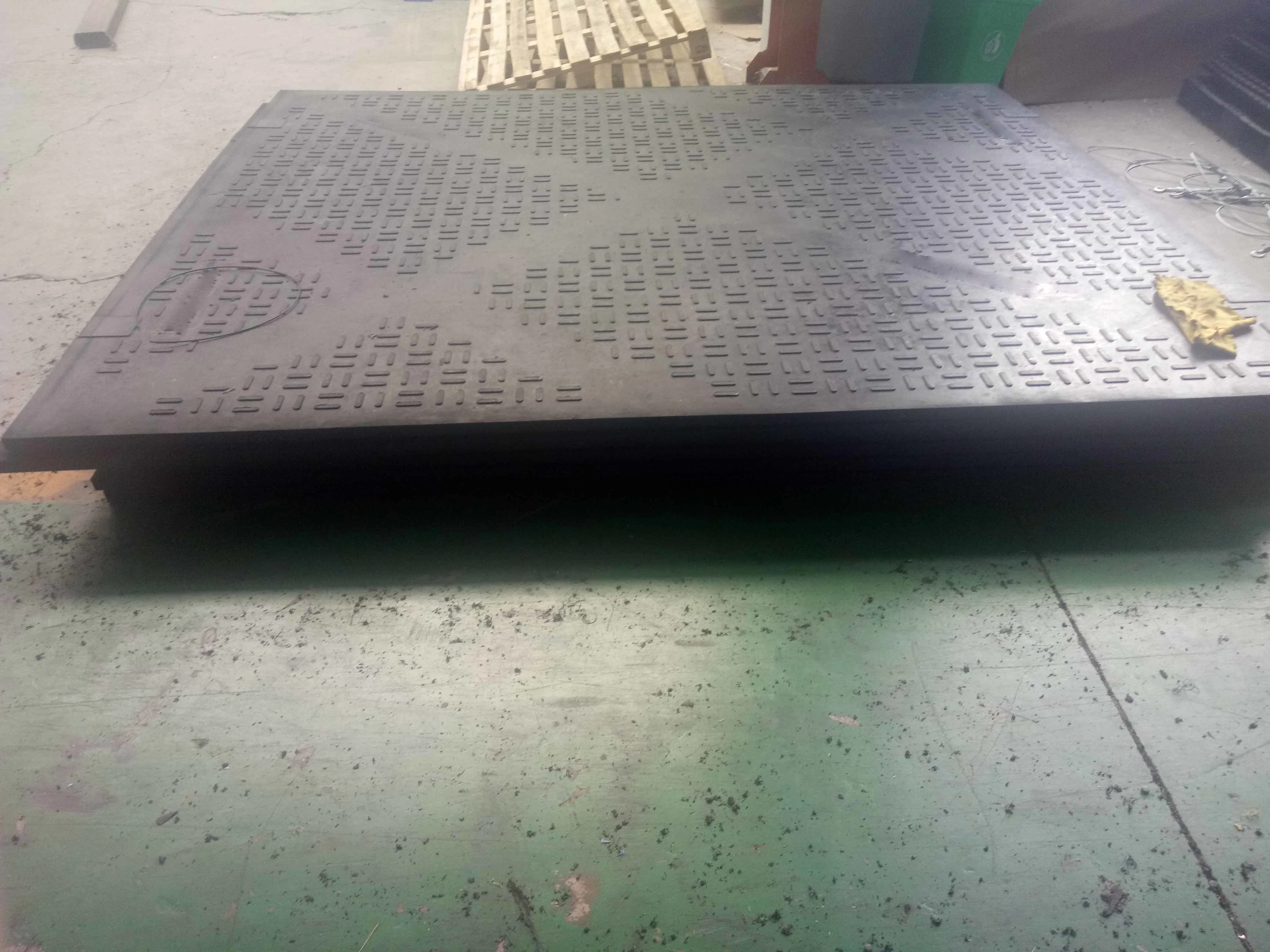 3000X2500X40mm UHMWPE Ground Cover Camping Mats, HDPE Ground Mats for Heavy Equipment