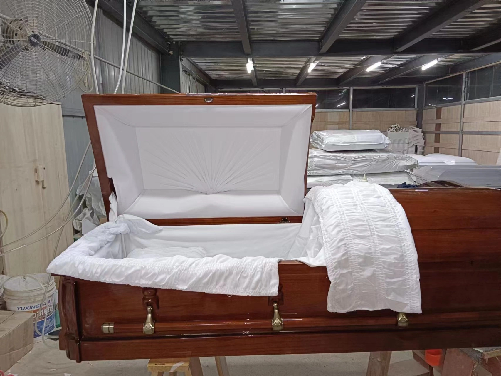 Funeral Wooden Coffin for Adult, Wholesale/Supplier Solid Paulownia Casket for Sale