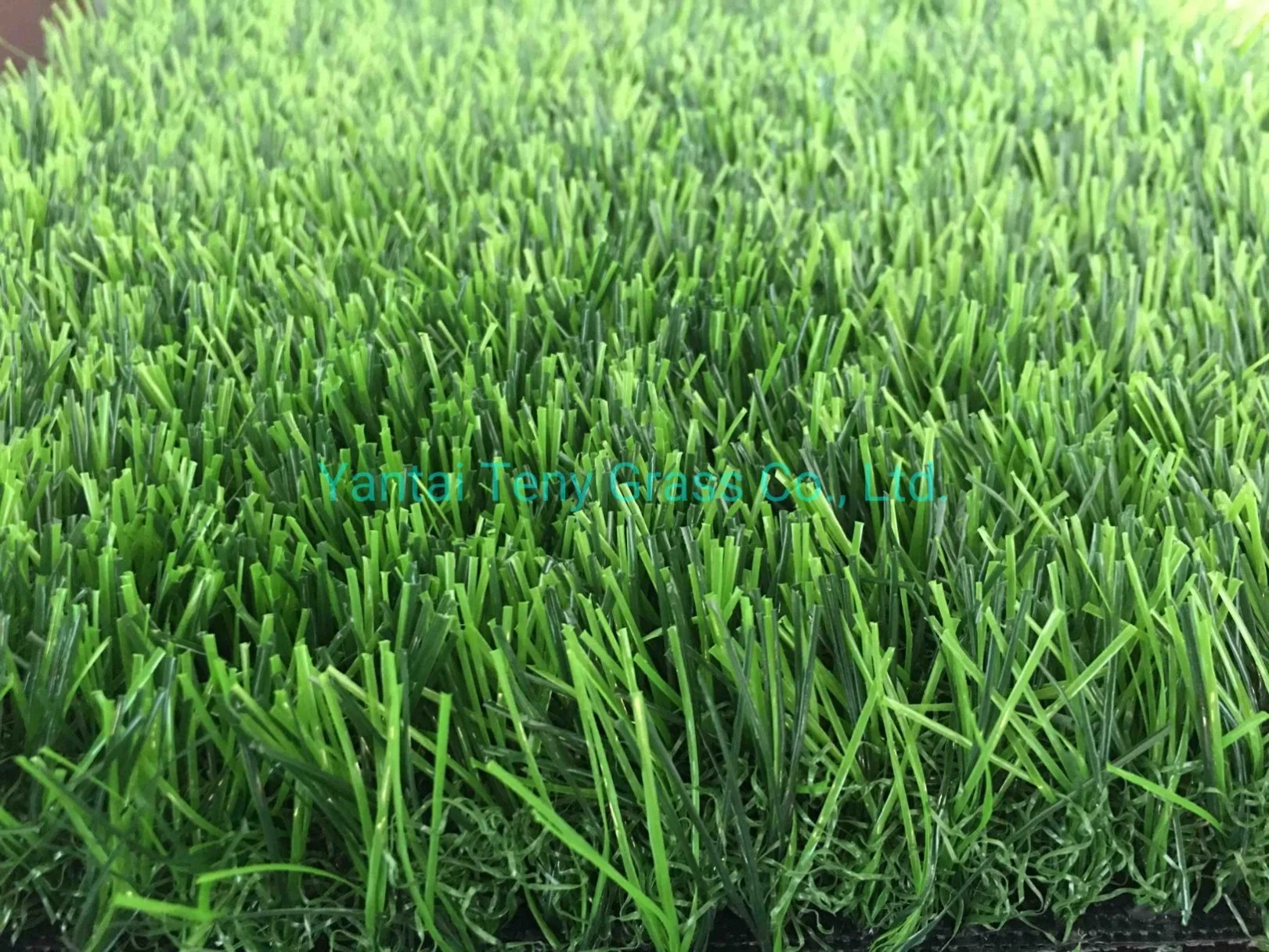 Classic and Green and Natural Color Synthetic Grass of Soft Touch Performance