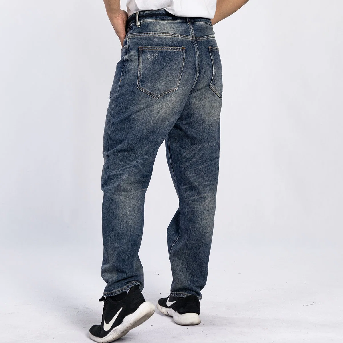 Estilo europeo personalizado Azul claro lavado High Street Patch rasgado Jeans denim para hombre