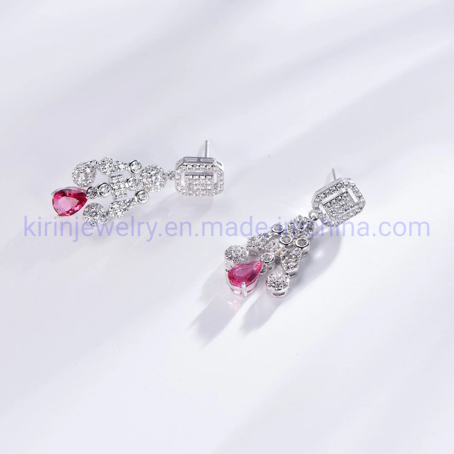 Bohemian Borla Pendientes 5CZ Cubic Zircon aretes en forma de pera Ruby Diamond Drop 925 Aretes de Plata Esterlina