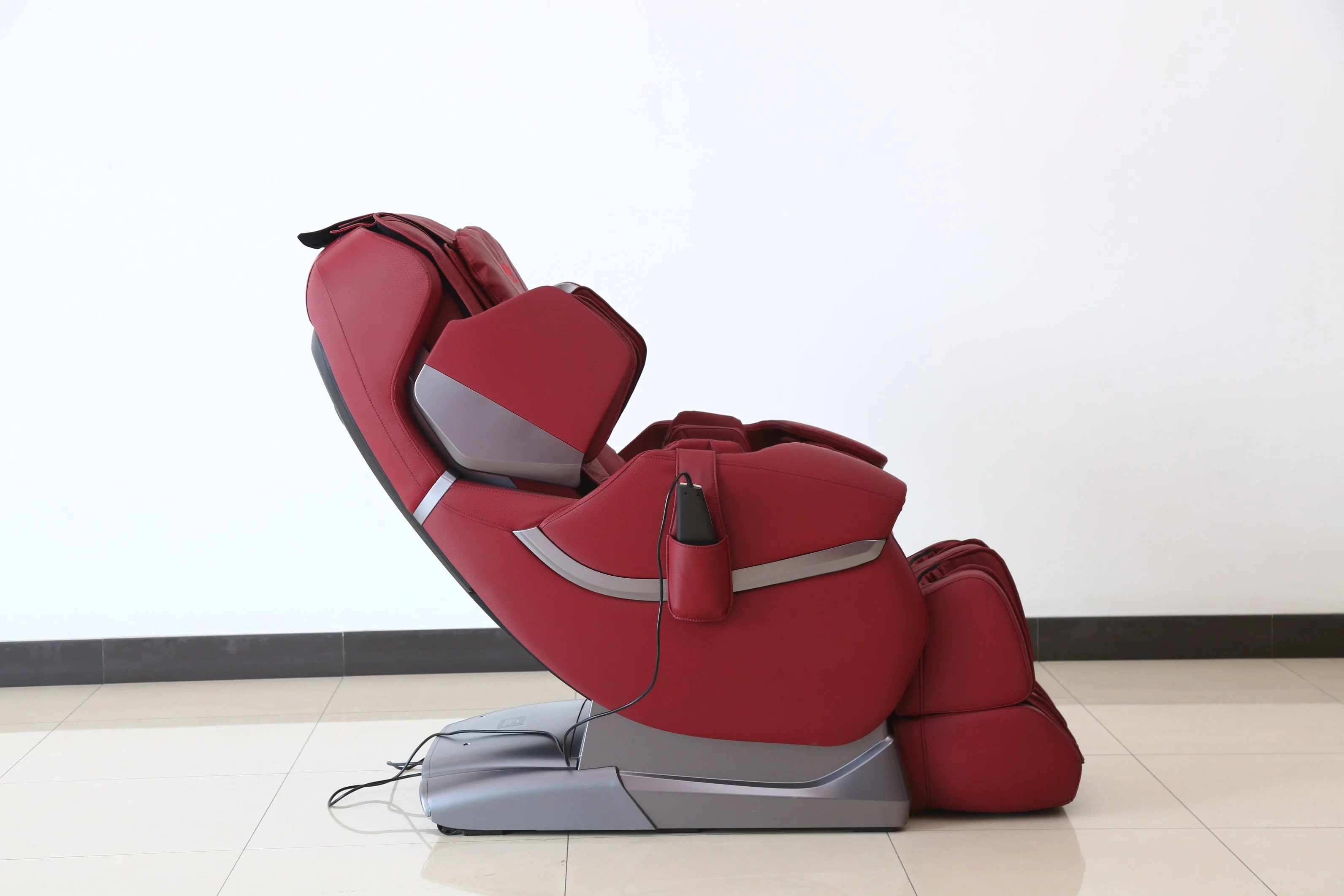 China Supplier Wnq Luxury Relax Massage Chair 3D Zero Gravity