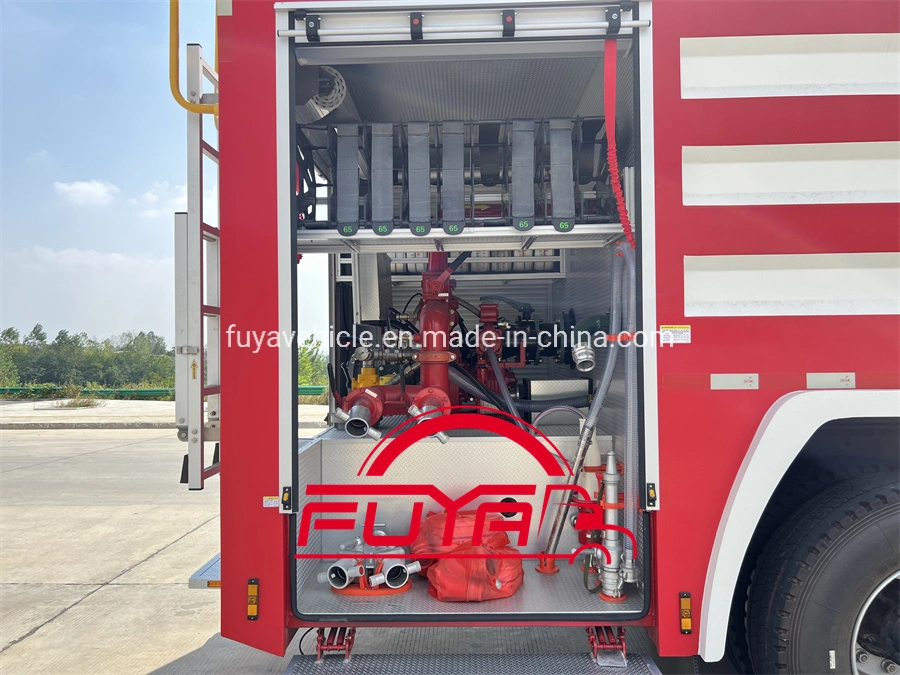 Used Japan Brand I-Suzu Giga Cabin 10000L Ss Water Tank & 2000L Foan Tanker Fire Trucks on Sale