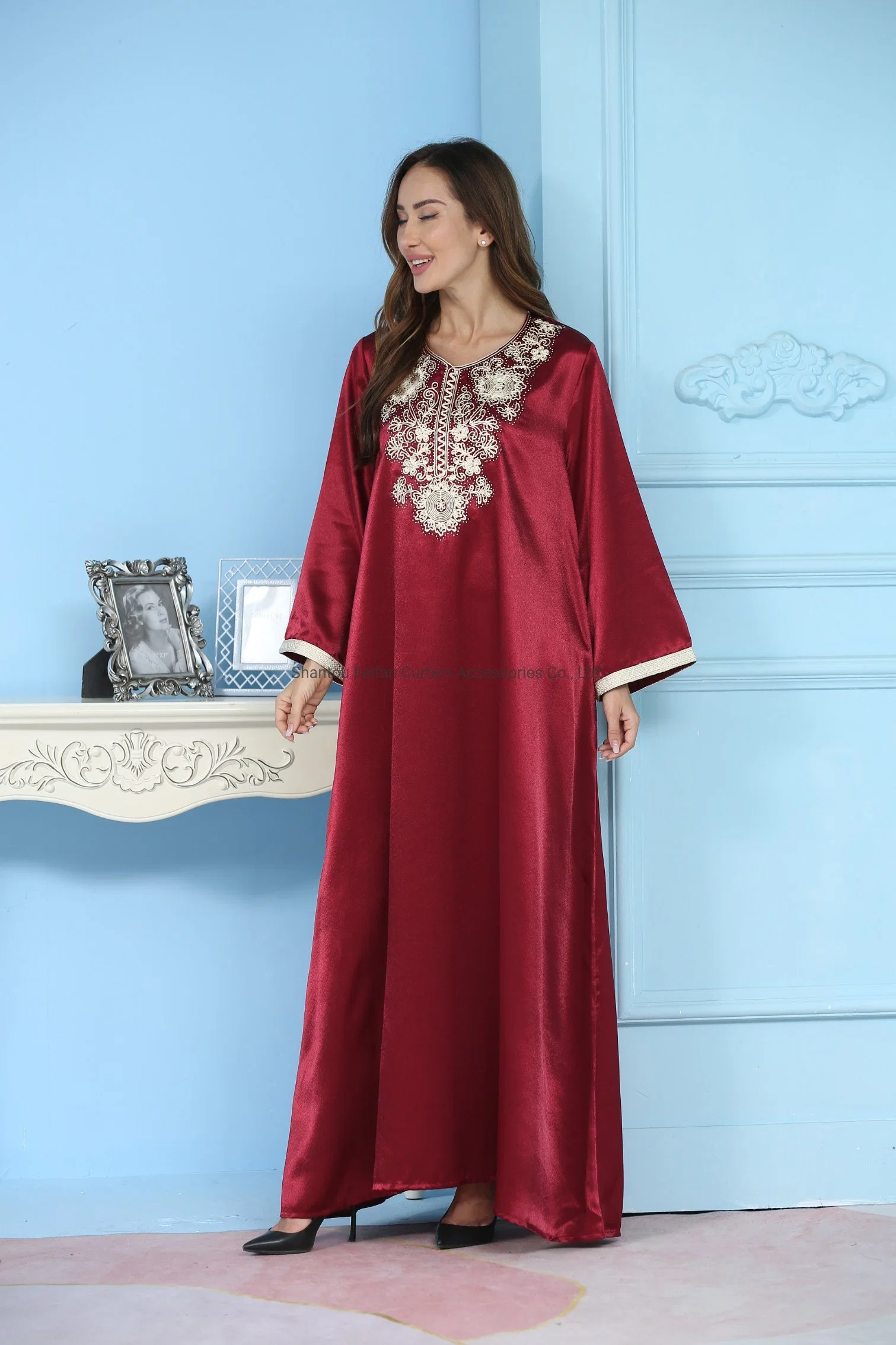 2023 Новый атласный кружевный свадебный платье платье платье для женщин Мусульманский одежда