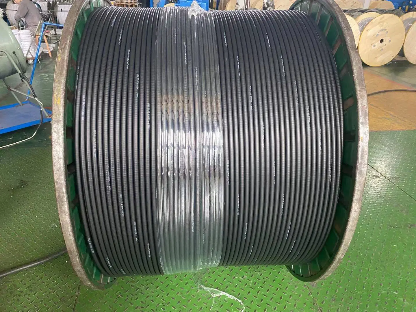 China Supplier! RF Cable Female 1/2, 1/2flex, 1/4, 3/8, 7/8 RF Feeder Cable for Communication