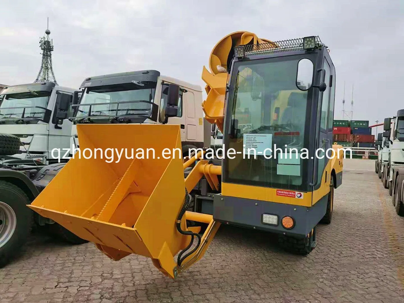 Self Loading Mobile Concrete Mixer Truck Construction Machine