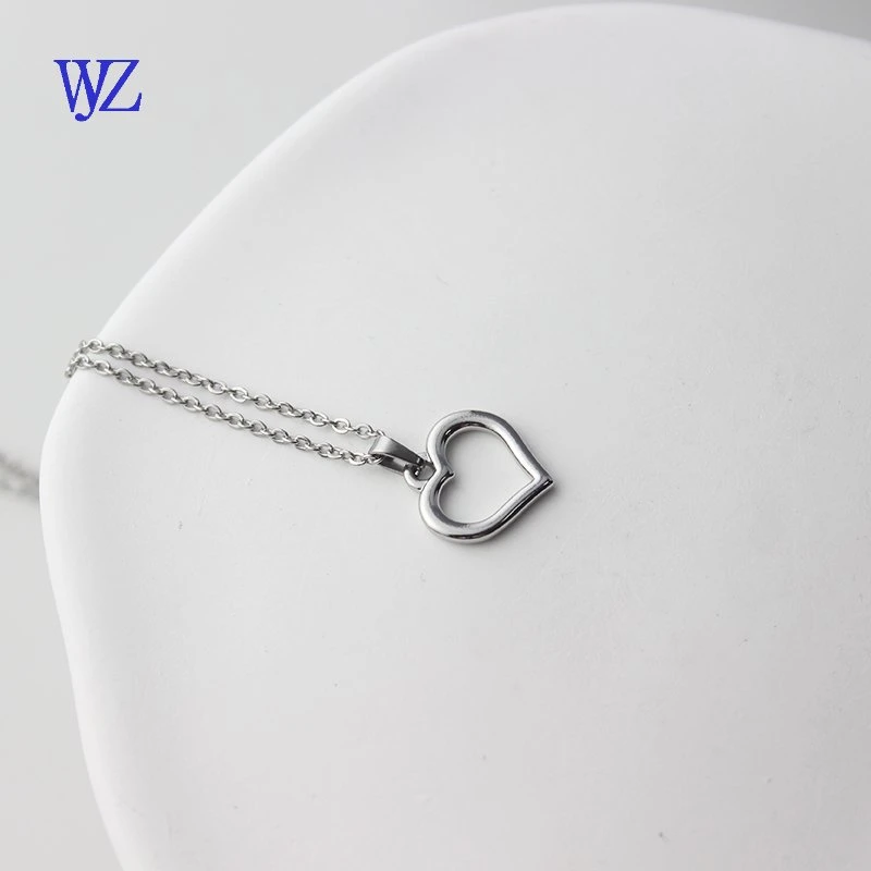 Hearts Jewelry Necklace with Stainless Steel Titanium Steell and Customized Logo