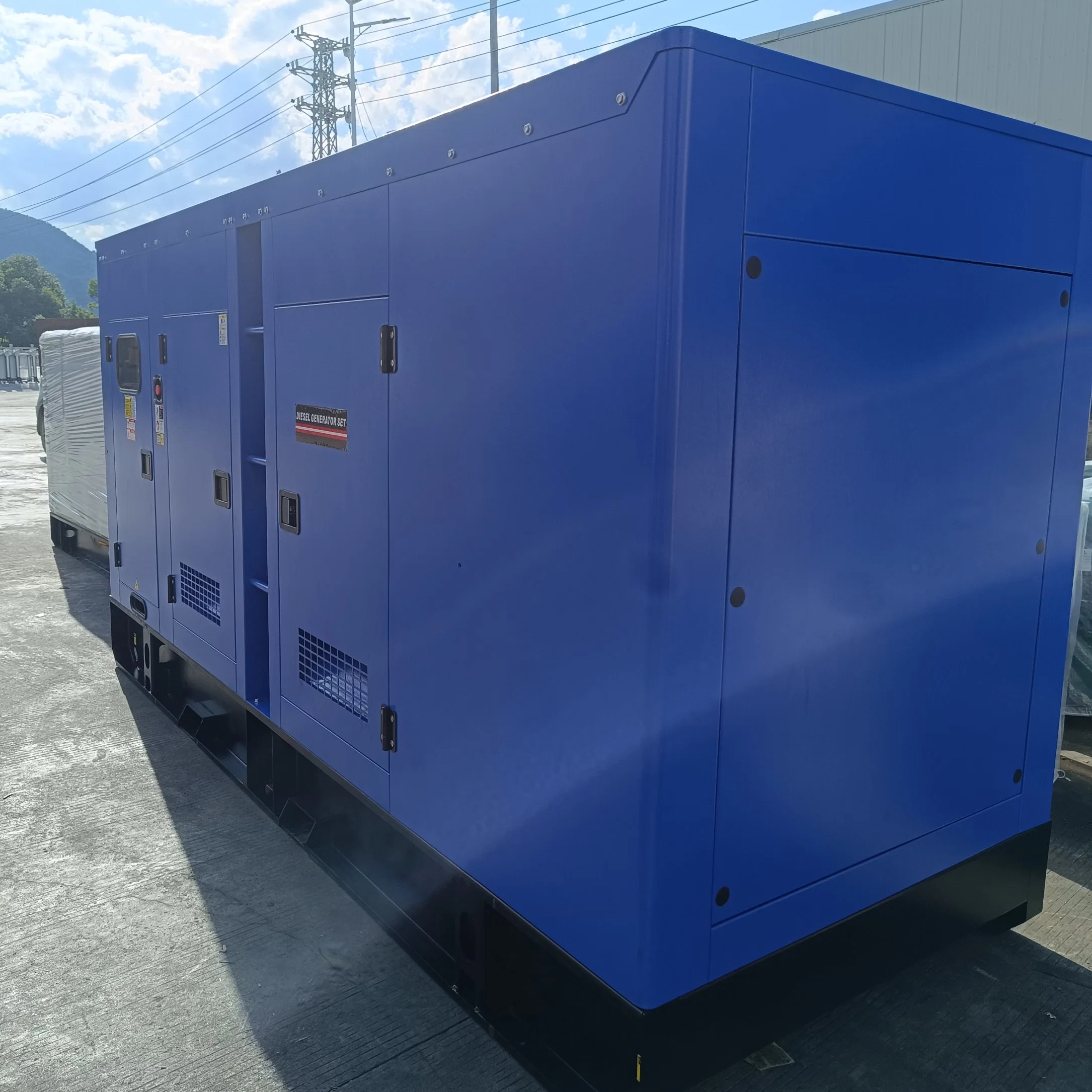 Generator Engine 91kw 114kVA Open Silent Powered by Cummins Industrial Diesel Power