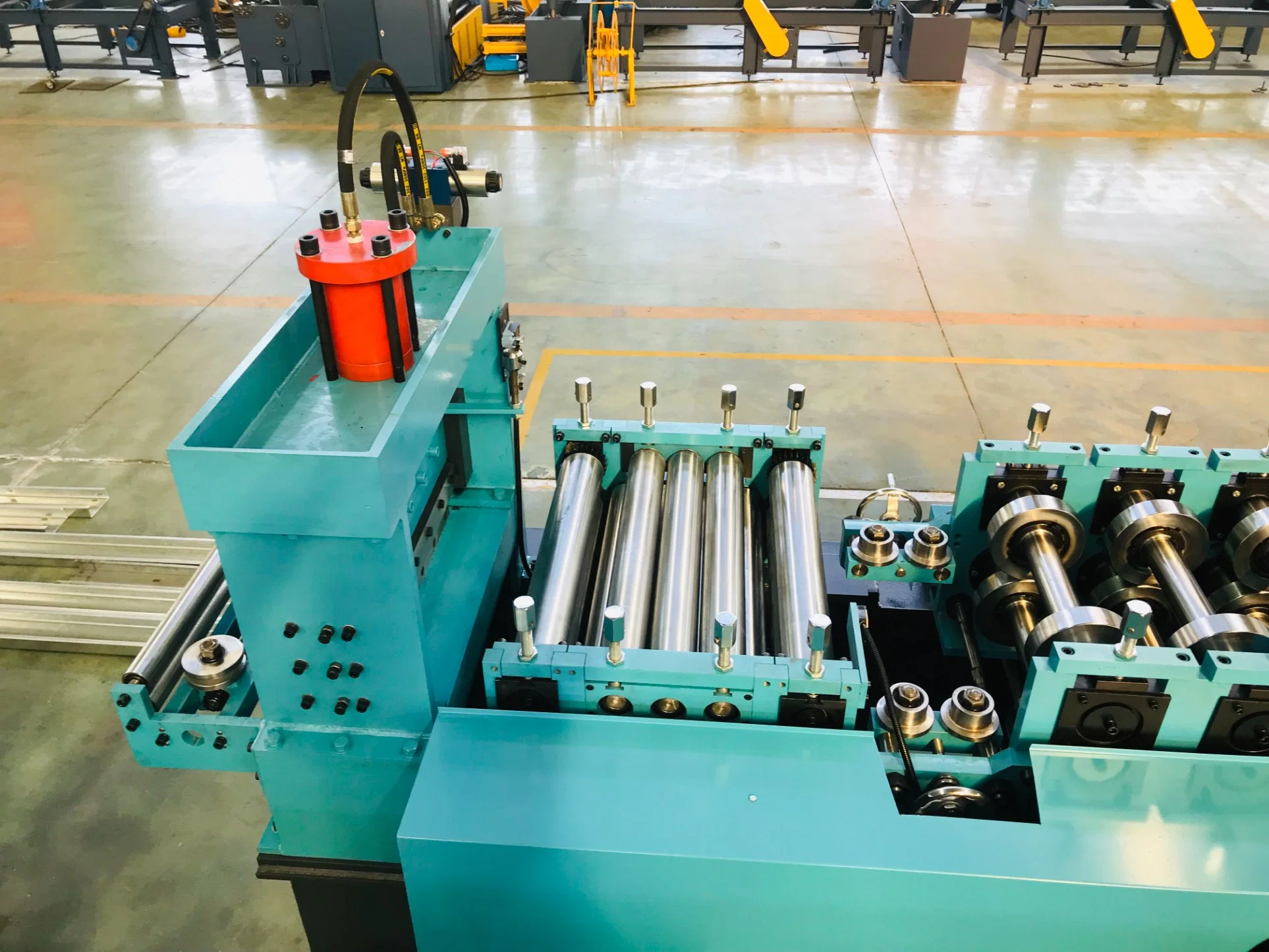 Good Price Peb PLC Track and Stud Cold Roller Former CZ Purlin Roll Forming Machine