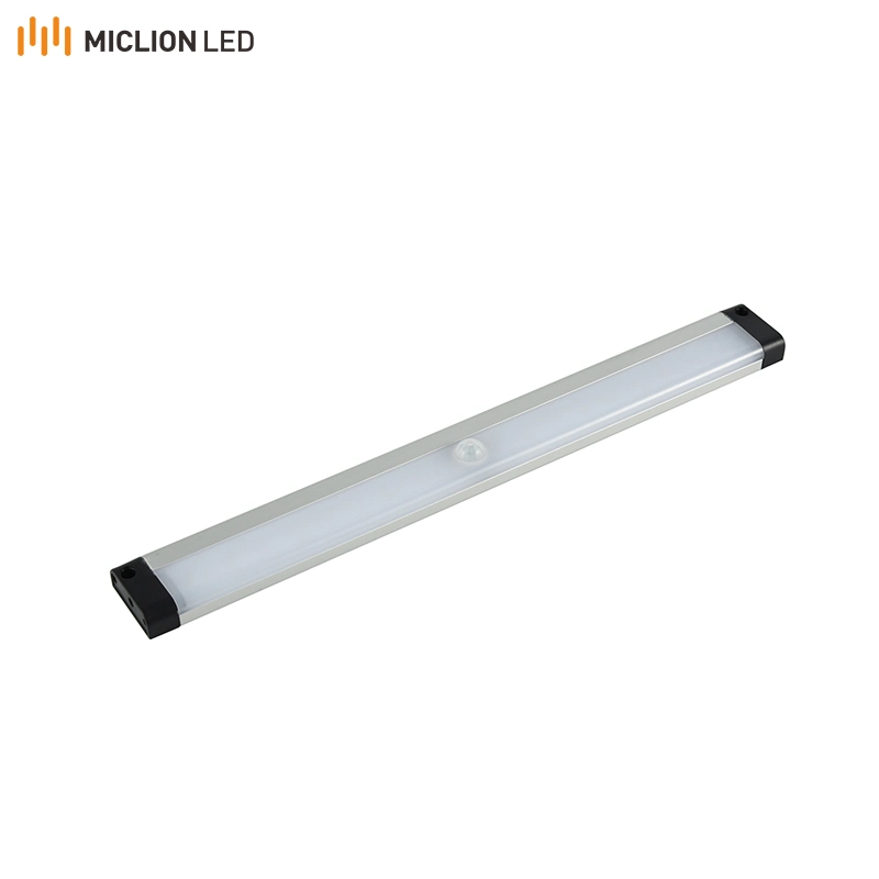 Wholesale/Supplier Rechargeable Battery Powered LED Sensor Light for Cabinets