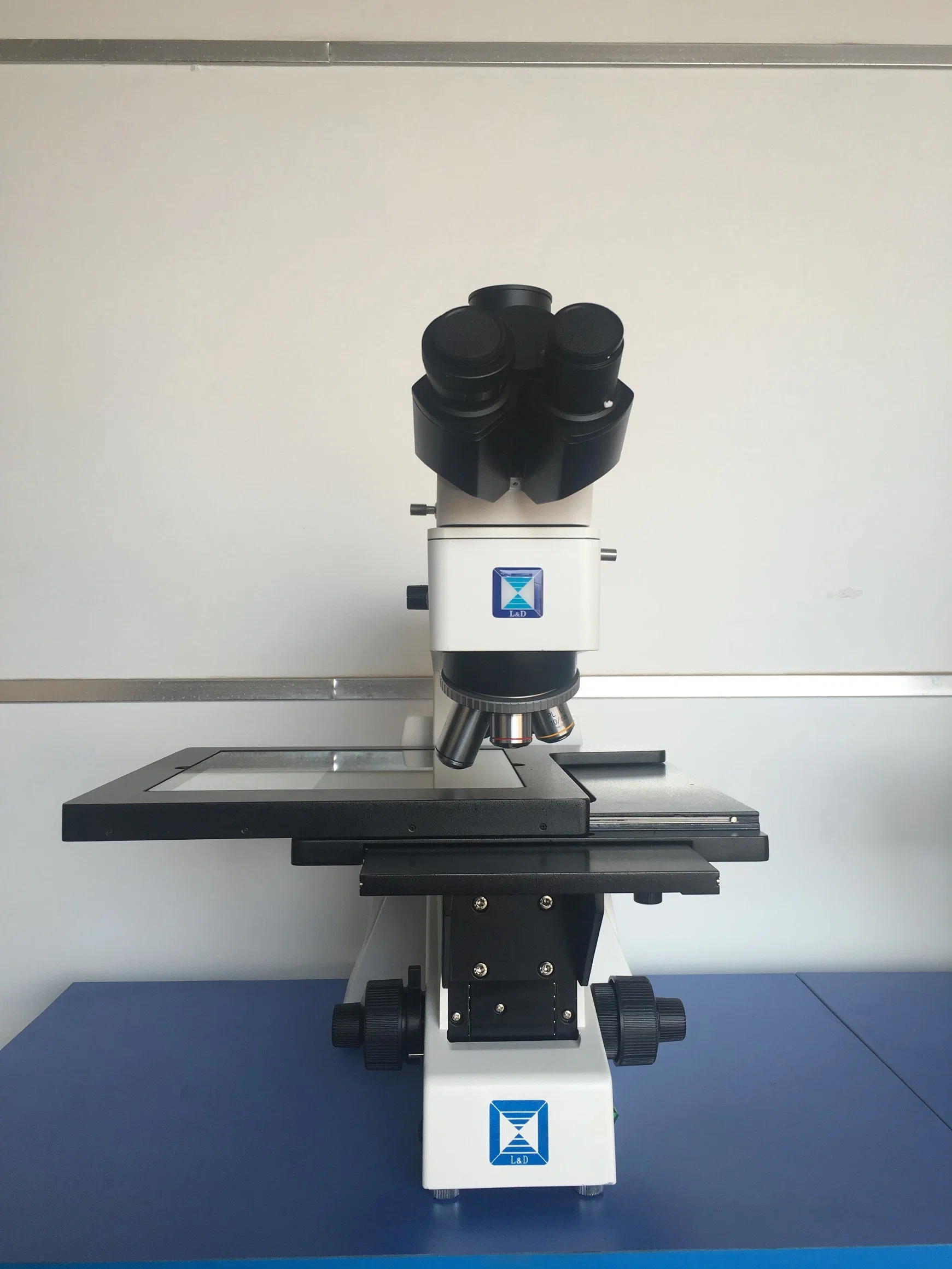 Reflected and Transmitted Illumination Upright Metallurgical Microscope (LM-308)