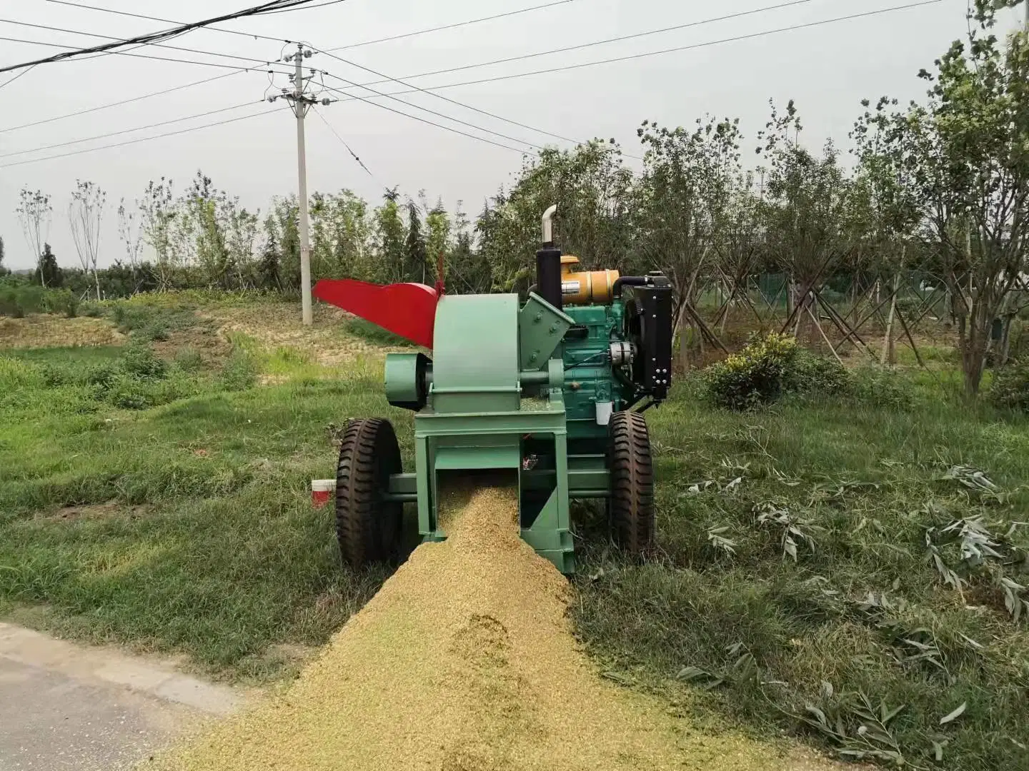 Small Diesel Engine Wood Crusher Olive Wood Crusher