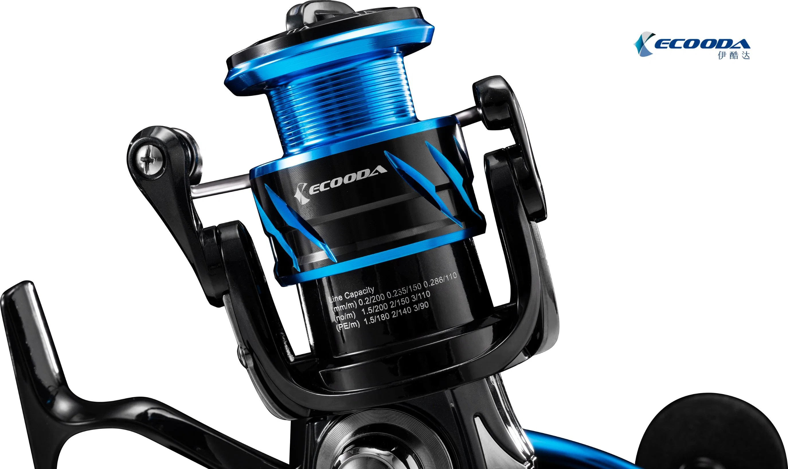 5000 Spinning Reel Has III Light Weight Fishing Gear