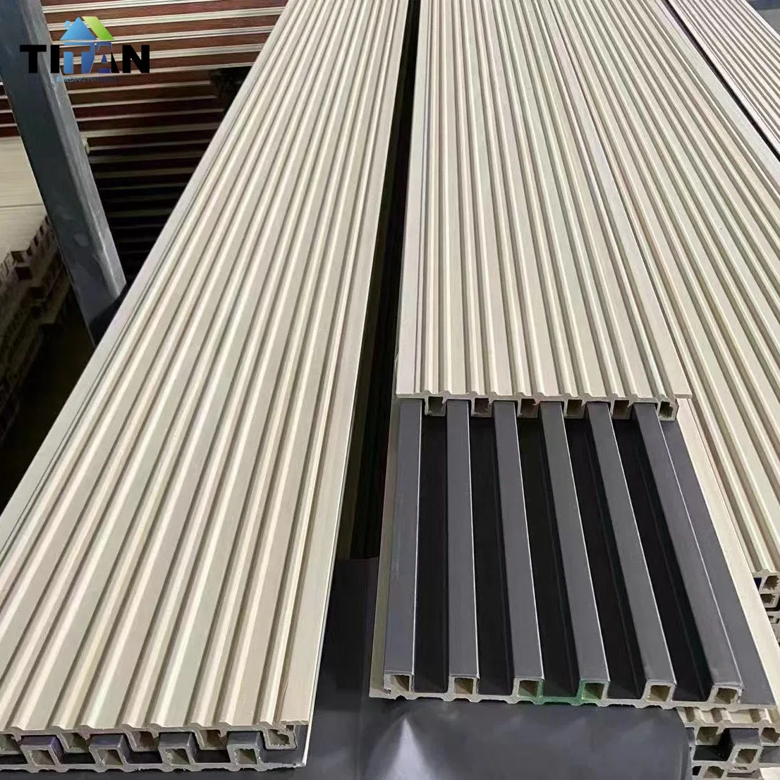 3D tablas de pared WPC Paneles de pared de madera Tablero de techo de rejilla Para tienda