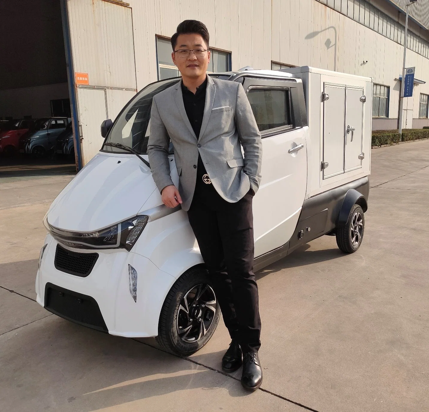 EEC L7e Electric Cargo Truck for Logistics Delivery in Europe