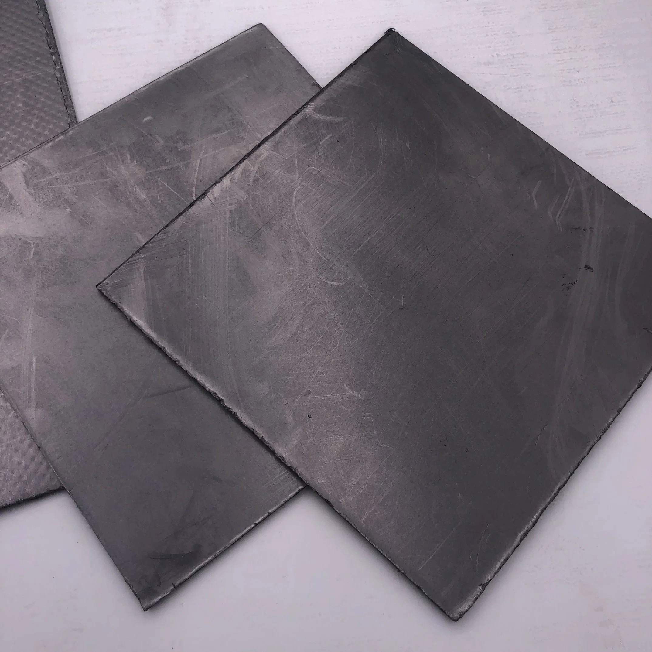 Fabricant de feuilles de graphite en gros feuille de graphite mince de 2mm pour électricité Puissance