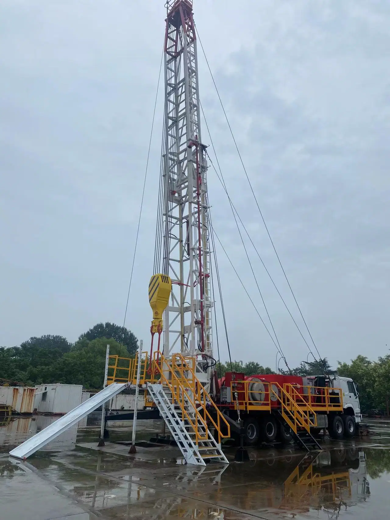 Fbu 40t/ 70t/90t/110t/135t Flushby Unit Fbu Flushing Well and Workover Rig for Oil Well Service