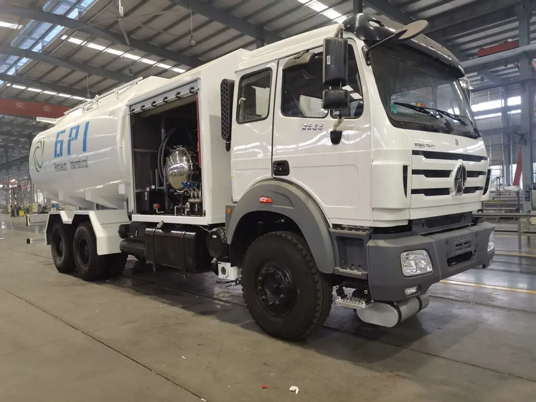 Jsxt Manufacturer 6X4 10000L Fuel Oil Tank Truck Jet Refueling Vehicle Aircraft Fuel Management for Sale