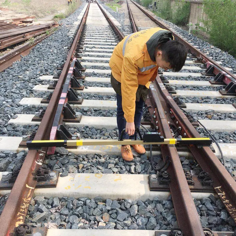 Digital Track Level Gauge for Cant Superelevation Measurement