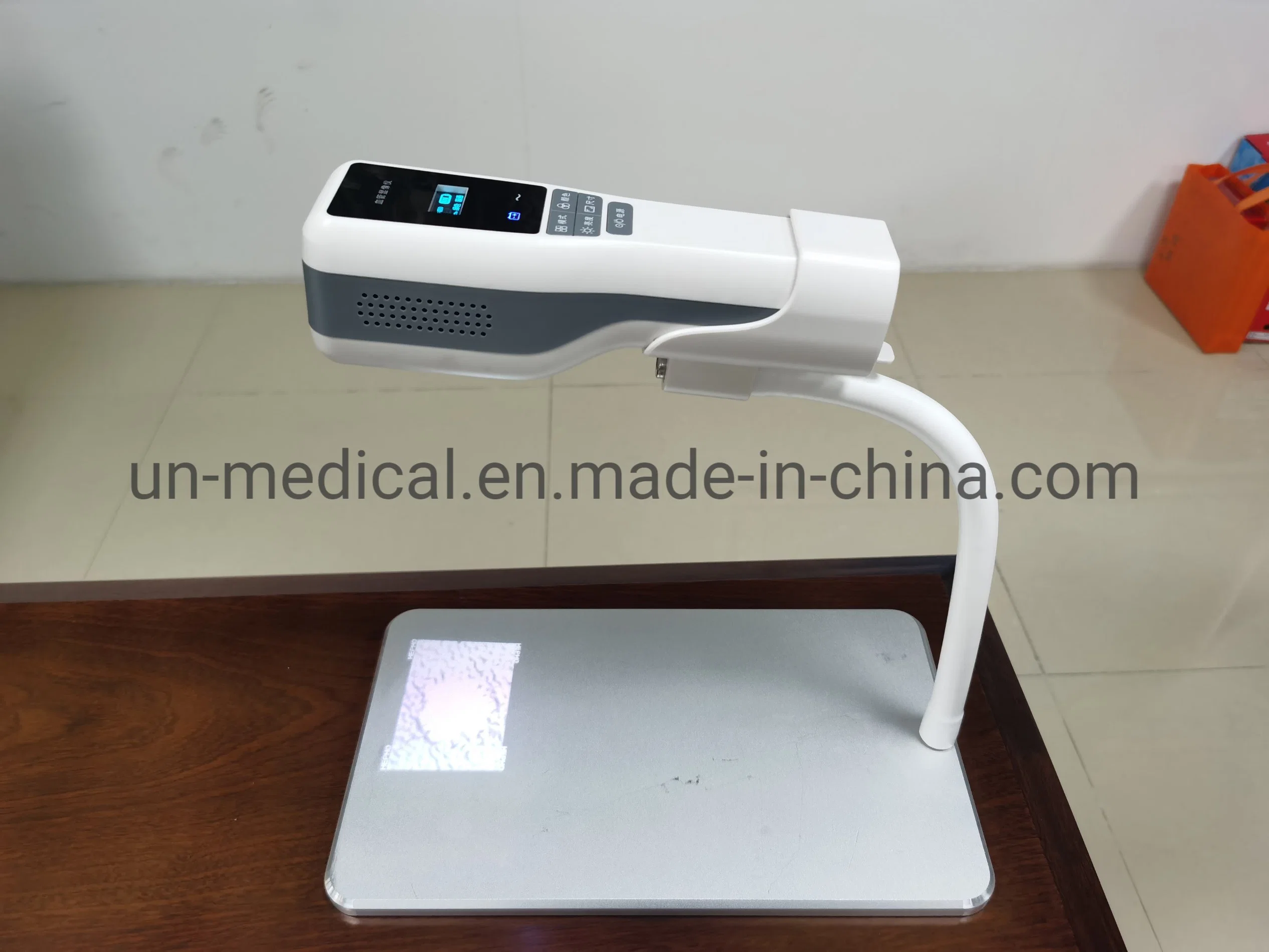 High Resolution Vein Finder Portable Handheld Vein Scanner Medical Detector