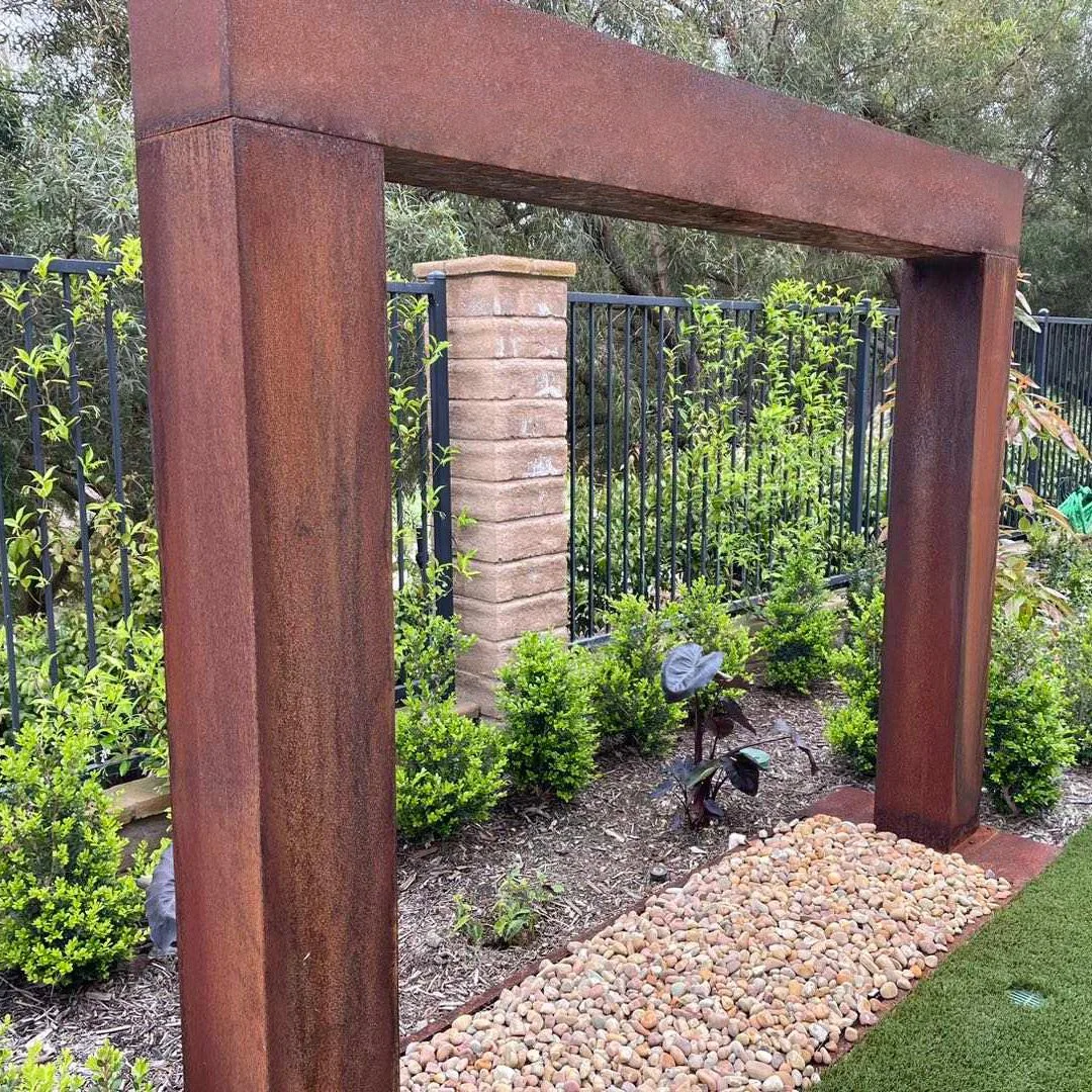 Modern Outdoor Rain Shower Fountain Corten Steel Water Feature Rain Curtain