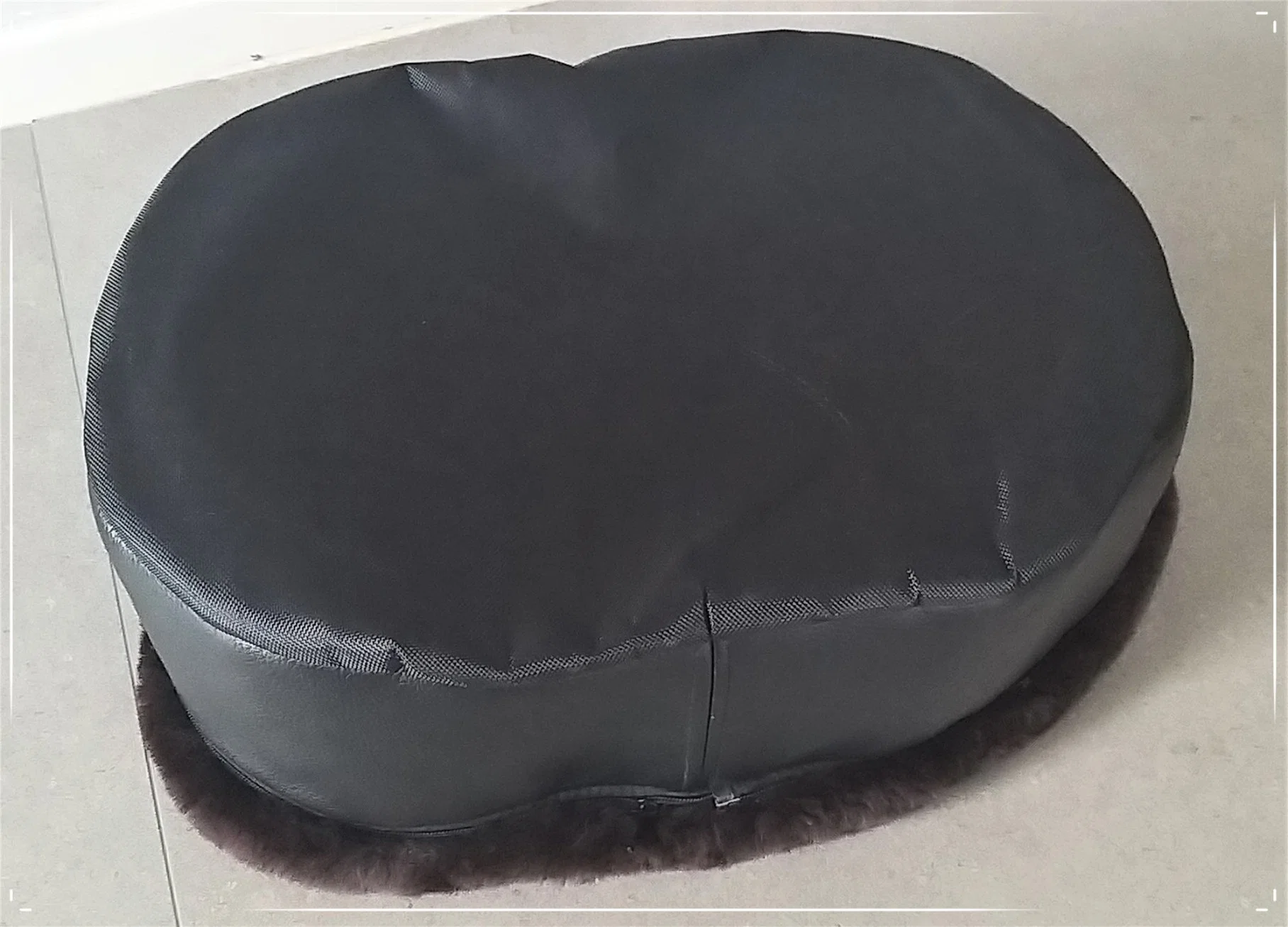 Luxury Eco-Friendly Long Wool Sheepskin Pet Bed