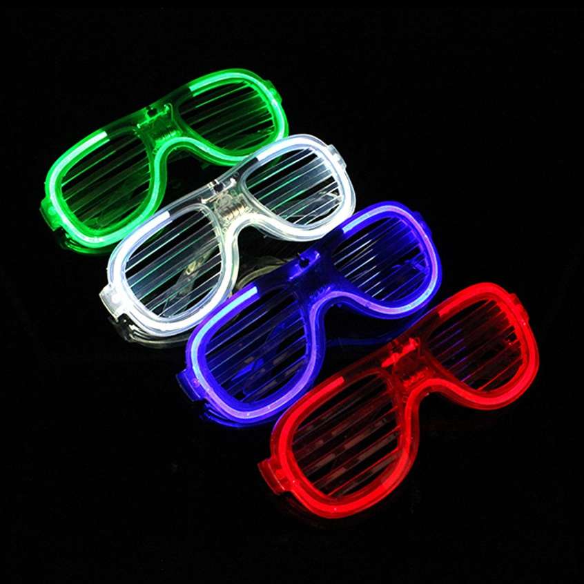 Le nouvel an brille dans le noir fournit des abat-jour LED Lunettes de soleil 6 verres de couleur pour enfants adultes