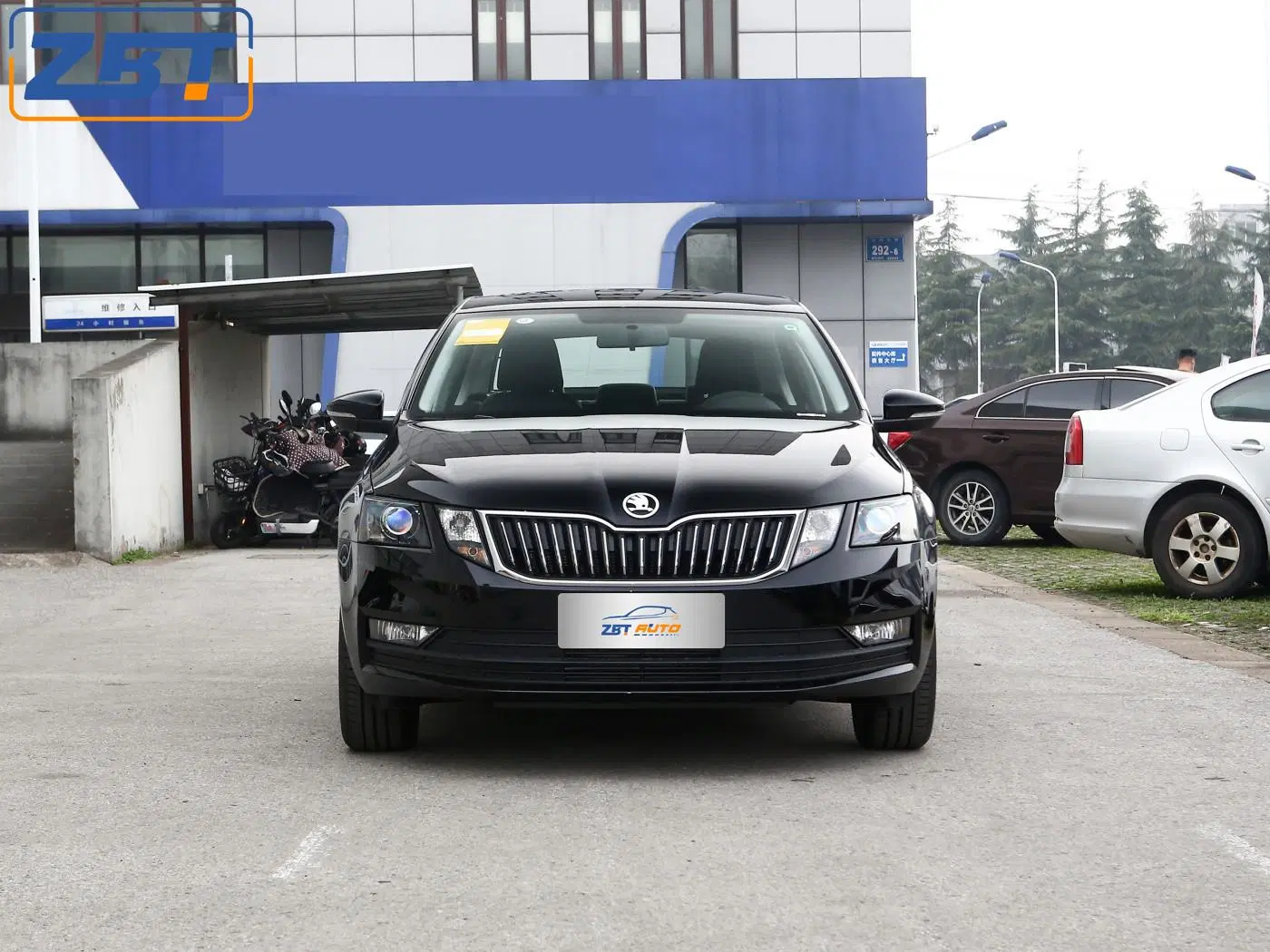 Octavia Mingrui 2023 1,5L Automobile voiture carburant bon marché de luxe d'entraînement gauche de l'essence des véhicules fabriqués en Chine