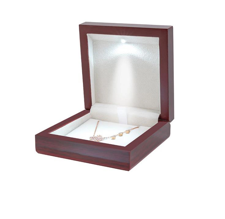 Red Oak Grain LED Light Fine Workmanship Paint Wooden Jewelry Box Spot Goods Custom Logo Good Quality Fashion Jewelry LED Light Packing Box Wooden Packaging Box