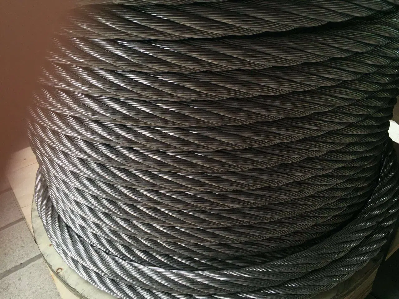 Stainless Steel Wire Rope in Stainless Steel 7*19