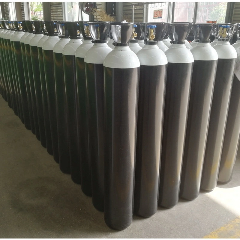 UHP Oxygen Gas / Medical Oxygen/High Purity Oxygen in 6m3/10m3 Cylinder