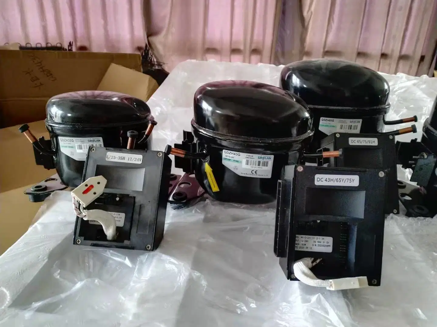 Good Quality DC 12V/24V Compressor Qdzh75g Mute Compressor