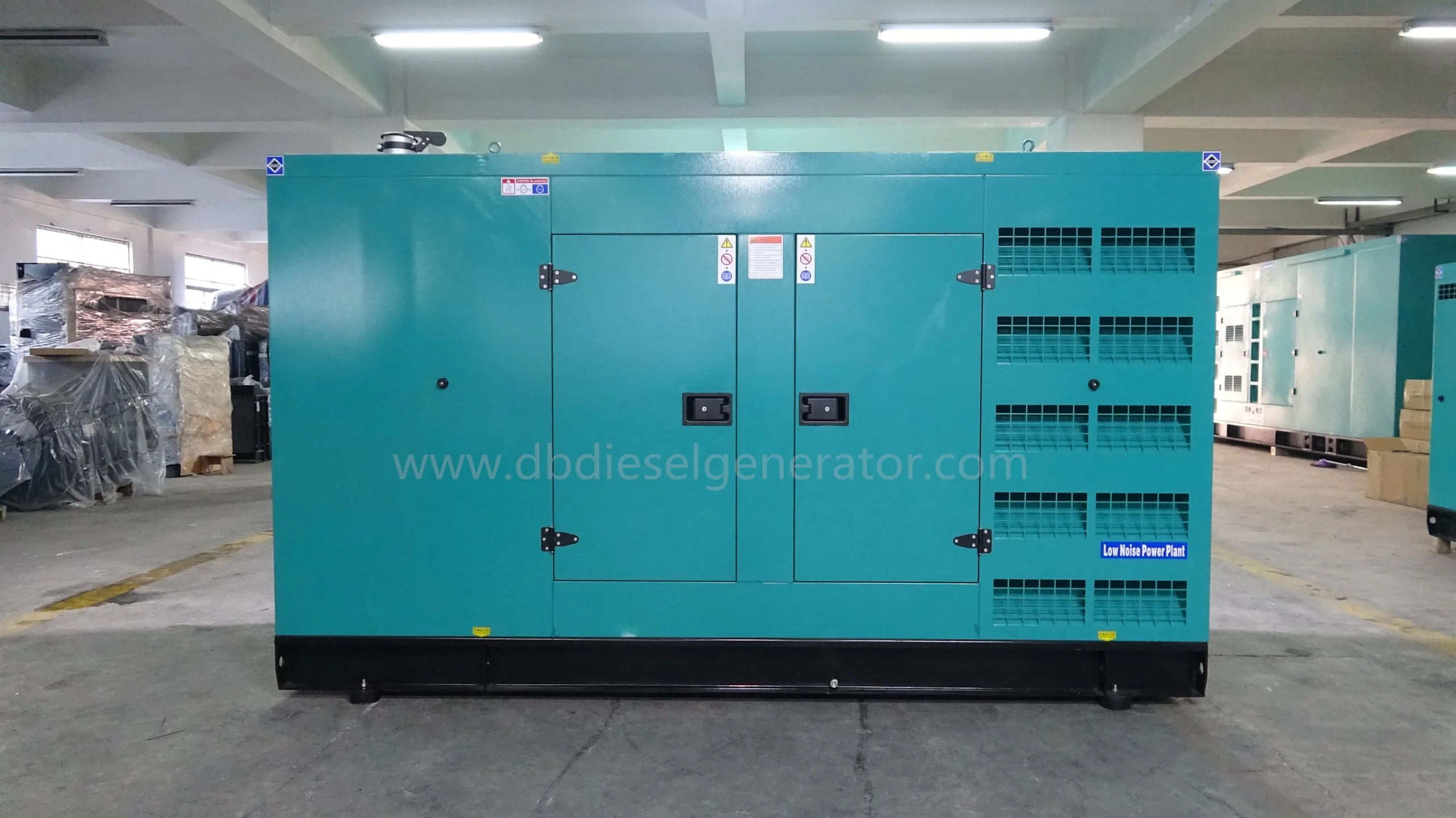 250kVA-2250kVA Générateur électrique diesel silencieux ouvert à quatre temps triphasé alimenté par un moteur Perkins. Vente directe d'usine/fabricant.