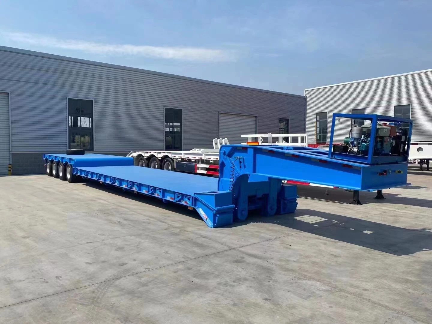 Low Loader Front Loading Trailer for Heavy Duty Machinery Transportation